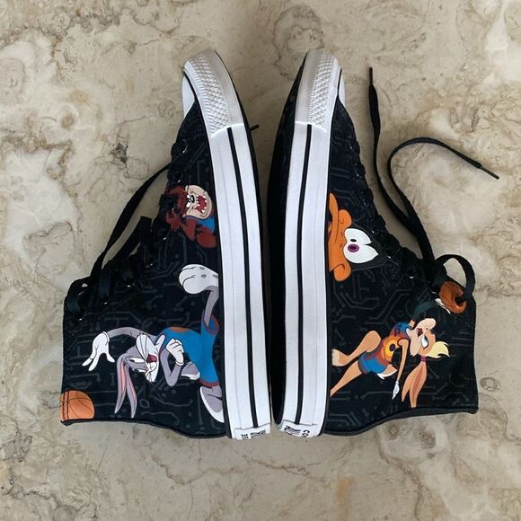 Converse Chuck Taylor 70 High Top ‘A New Legacy’ Looney Tunes Sneakers AS NEW - Picture 4 of 15